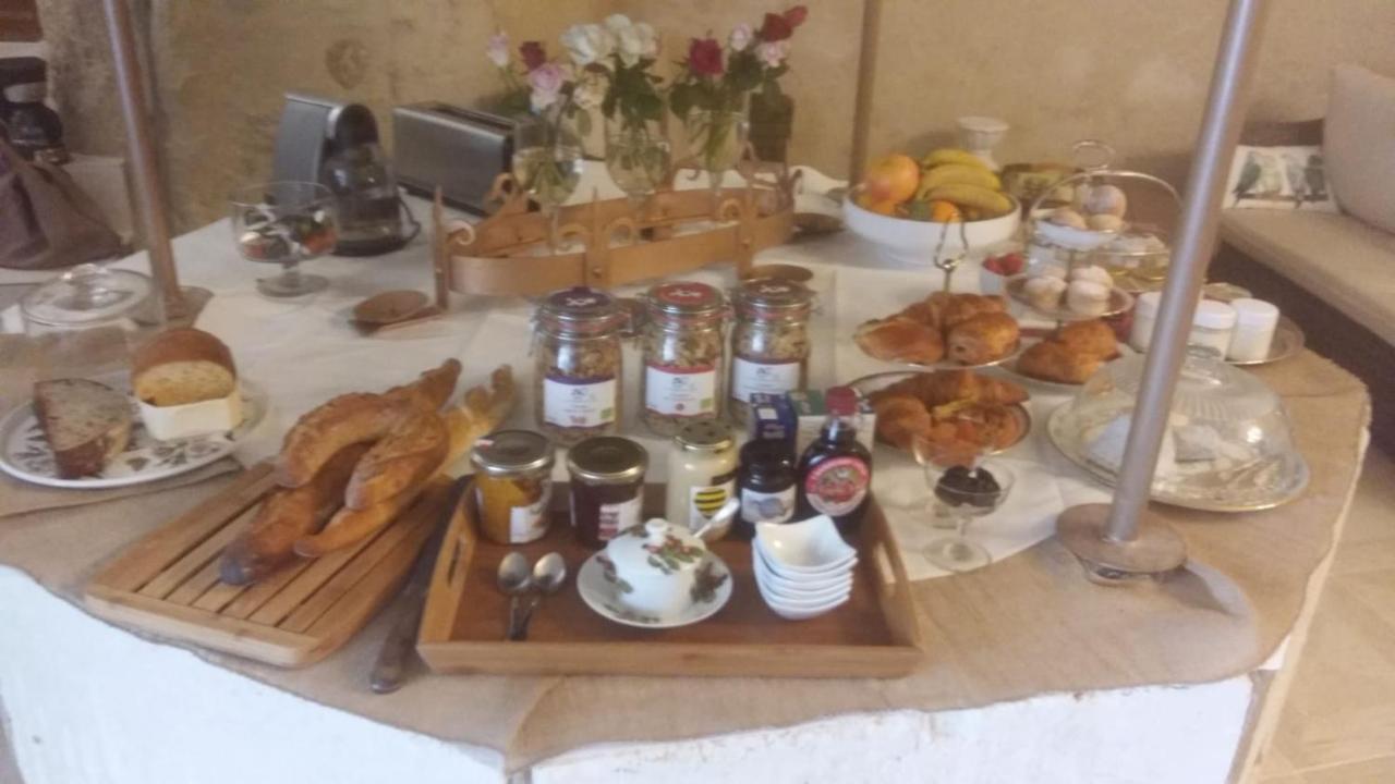 Bed and Breakfast Le Manoir Des Roches Bourré Exterior foto