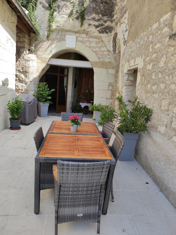 Bed and Breakfast Le Manoir Des Roches Bourré Exterior foto